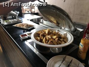 [P57] Superconfortabil - Hilton Garden Inn Kutahya - la micul dejun » foto by nicole33
 - 
<span class="allrVoted glyphicon glyphicon-heart hidden" id="av1095507"></span>
<a class="m-l-10 hidden" id="sv1095507" onclick="voting_Foto_DelVot(,1095507,11135)" role="button">șterge vot <span class="glyphicon glyphicon-remove"></span></a>
<a id="v91095507" class=" c-red"  onclick="voting_Foto_SetVot(1095507)" role="button"><span class="glyphicon glyphicon-heart-empty"></span> <b>LIKE</b> = Votează poza</a> <img class="hidden"  id="f1095507W9" src="/imagini/loader.gif" border="0" /><span class="AjErrMes hidden" id="e1095507ErM"></span>