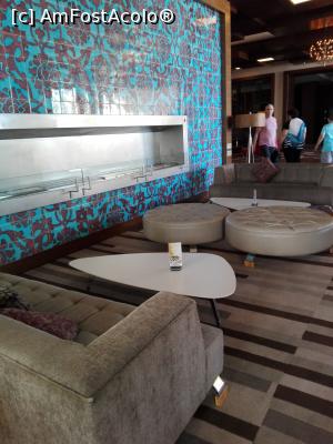 [P22] În lobby, perete placat cu faianţă de Kuthaya!  » foto by kelyboy
 - 
<span class="allrVoted glyphicon glyphicon-heart hidden" id="av937294"></span>
<a class="m-l-10 hidden" id="sv937294" onclick="voting_Foto_DelVot(,937294,11135)" role="button">șterge vot <span class="glyphicon glyphicon-remove"></span></a>
<a id="v9937294" class=" c-red"  onclick="voting_Foto_SetVot(937294)" role="button"><span class="glyphicon glyphicon-heart-empty"></span> <b>LIKE</b> = Votează poza</a> <img class="hidden"  id="f937294W9" src="/imagini/loader.gif" border="0" /><span class="AjErrMes hidden" id="e937294ErM"></span>