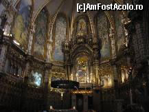 [P24] Interiorul bisericii, la etajul 1 este statuia de lemn a Fecioarei maronii.  » foto by Michi
 - 
<span class="allrVoted glyphicon glyphicon-heart hidden" id="av470854"></span>
<a class="m-l-10 hidden" id="sv470854" onclick="voting_Foto_DelVot(,470854,11160)" role="button">șterge vot <span class="glyphicon glyphicon-remove"></span></a>
<a id="v9470854" class=" c-red"  onclick="voting_Foto_SetVot(470854)" role="button"><span class="glyphicon glyphicon-heart-empty"></span> <b>LIKE</b> = Votează poza</a> <img class="hidden"  id="f470854W9" src="/imagini/loader.gif" border="0" /><span class="AjErrMes hidden" id="e470854ErM"></span>