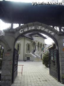 [P10] Restaurantul Hanu' Berarilor Interbelic - in fosta Casa Soare. Intr-o astfel de cladire am mers eu la camin in Radauti. Tot o asa cladire, gazduia si Casa Pionerilor. Amintirile ma rascolesc. » foto by TraianS
 - 
<span class="allrVoted glyphicon glyphicon-heart hidden" id="av303351"></span>
<a class="m-l-10 hidden" id="sv303351" onclick="voting_Foto_DelVot(,303351,11176)" role="button">șterge vot <span class="glyphicon glyphicon-remove"></span></a>
<a id="v9303351" class=" c-red"  onclick="voting_Foto_SetVot(303351)" role="button"><span class="glyphicon glyphicon-heart-empty"></span> <b>LIKE</b> = Votează poza</a> <img class="hidden"  id="f303351W9" src="/imagini/loader.gif" border="0" /><span class="AjErrMes hidden" id="e303351ErM"></span>