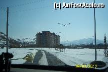 [P05] Noul hotel imprejmuit de dealuri, probabil gata sa-si primeasca oaspetii in vara » foto by Alina53
 - 
<span class="allrVoted glyphicon glyphicon-heart hidden" id="av302841"></span>
<a class="m-l-10 hidden" id="sv302841" onclick="voting_Foto_DelVot(,302841,11176)" role="button">șterge vot <span class="glyphicon glyphicon-remove"></span></a>
<a id="v9302841" class=" c-red"  onclick="voting_Foto_SetVot(302841)" role="button"><span class="glyphicon glyphicon-heart-empty"></span> <b>LIKE</b> = Votează poza</a> <img class="hidden"  id="f302841W9" src="/imagini/loader.gif" border="0" /><span class="AjErrMes hidden" id="e302841ErM"></span>