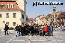 [P09] Grupul AFA in Piata Sfatului din Brasov » foto by Alina53
 - 
<span class="allrVoted glyphicon glyphicon-heart hidden" id="av302845"></span>
<a class="m-l-10 hidden" id="sv302845" onclick="voting_Foto_DelVot(,302845,11176)" role="button">șterge vot <span class="glyphicon glyphicon-remove"></span></a>
<a id="v9302845" class=" c-red"  onclick="voting_Foto_SetVot(302845)" role="button"><span class="glyphicon glyphicon-heart-empty"></span> <b>LIKE</b> = Votează poza</a> <img class="hidden"  id="f302845W9" src="/imagini/loader.gif" border="0" /><span class="AjErrMes hidden" id="e302845ErM"></span>