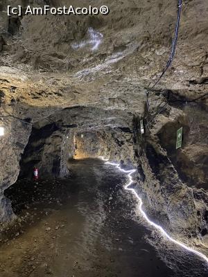 [P11] Expozitie in catacombe. » foto by kalindera
 - 
<span class="allrVoted glyphicon glyphicon-heart hidden" id="av1253103"></span>
<a class="m-l-10 hidden" id="sv1253103" onclick="voting_Foto_DelVot(,1253103,11188)" role="button">șterge vot <span class="glyphicon glyphicon-remove"></span></a>
<a id="v91253103" class=" c-red"  onclick="voting_Foto_SetVot(1253103)" role="button"><span class="glyphicon glyphicon-heart-empty"></span> <b>LIKE</b> = Votează poza</a> <img class="hidden"  id="f1253103W9" src="/imagini/loader.gif" border="0" /><span class="AjErrMes hidden" id="e1253103ErM"></span>