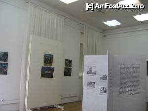 [P21] Una din salile de expozitie » foto by Michi
 - 
<span class="allrVoted glyphicon glyphicon-heart hidden" id="av440505"></span>
<a class="m-l-10 hidden" id="sv440505" onclick="voting_Foto_DelVot(,440505,11188)" role="button">șterge vot <span class="glyphicon glyphicon-remove"></span></a>
<a id="v9440505" class=" c-red"  onclick="voting_Foto_SetVot(440505)" role="button"><span class="glyphicon glyphicon-heart-empty"></span> <b>LIKE</b> = Votează poza</a> <img class="hidden"  id="f440505W9" src="/imagini/loader.gif" border="0" /><span class="AjErrMes hidden" id="e440505ErM"></span>