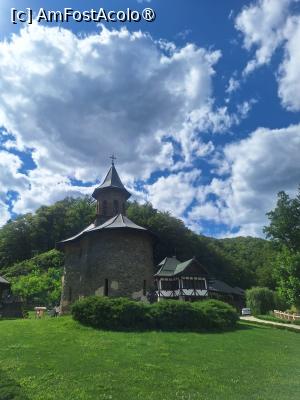 [P06] Biserica mânăstirii » foto by laurand
 - 
<span class="allrVoted glyphicon glyphicon-heart hidden" id="av1507695"></span>
<a class="m-l-10 hidden" id="sv1507695" onclick="voting_Foto_DelVot(,1507695,11234)" role="button">șterge vot <span class="glyphicon glyphicon-remove"></span></a>
<a id="v91507695" class=" c-red"  onclick="voting_Foto_SetVot(1507695)" role="button"><span class="glyphicon glyphicon-heart-empty"></span> <b>LIKE</b> = Votează poza</a> <img class="hidden"  id="f1507695W9" src="/imagini/loader.gif" border="0" /><span class="AjErrMes hidden" id="e1507695ErM"></span>