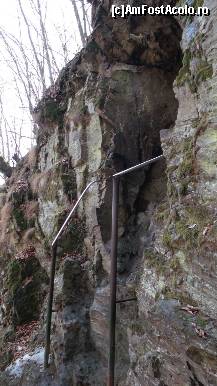[P19] Mânăstirea Prislop - intrarea în peştera Sf. Ion. » foto by Dragoș_MD
 - 
<span class="allrVoted glyphicon glyphicon-heart hidden" id="av304602"></span>
<a class="m-l-10 hidden" id="sv304602" onclick="voting_Foto_DelVot(,304602,11234)" role="button">șterge vot <span class="glyphicon glyphicon-remove"></span></a>
<a id="v9304602" class=" c-red"  onclick="voting_Foto_SetVot(304602)" role="button"><span class="glyphicon glyphicon-heart-empty"></span> <b>LIKE</b> = Votează poza</a> <img class="hidden"  id="f304602W9" src="/imagini/loader.gif" border="0" /><span class="AjErrMes hidden" id="e304602ErM"></span>
