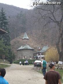 [P20] Aleea care duce la manastire » foto by presario
 - 
<span class="allrVoted glyphicon glyphicon-heart hidden" id="av60181"></span>
<a class="m-l-10 hidden" id="sv60181" onclick="voting_Foto_DelVot(,60181,11234)" role="button">șterge vot <span class="glyphicon glyphicon-remove"></span></a>
<a id="v960181" class=" c-red"  onclick="voting_Foto_SetVot(60181)" role="button"><span class="glyphicon glyphicon-heart-empty"></span> <b>LIKE</b> = Votează poza</a> <img class="hidden"  id="f60181W9" src="/imagini/loader.gif" border="0" /><span class="AjErrMes hidden" id="e60181ErM"></span>