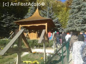 [P11] Mânăstirea Prislop - mormântul părintelui Arsenie Boca » foto by costy69*
 - 
<span class="allrVoted glyphicon glyphicon-heart hidden" id="av709481"></span>
<a class="m-l-10 hidden" id="sv709481" onclick="voting_Foto_DelVot(,709481,11234)" role="button">șterge vot <span class="glyphicon glyphicon-remove"></span></a>
<a id="v9709481" class=" c-red"  onclick="voting_Foto_SetVot(709481)" role="button"><span class="glyphicon glyphicon-heart-empty"></span> <b>LIKE</b> = Votează poza</a> <img class="hidden"  id="f709481W9" src="/imagini/loader.gif" border="0" /><span class="AjErrMes hidden" id="e709481ErM"></span>