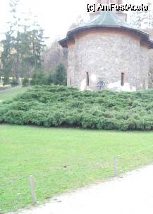 [P04] Manastirea Prislop, jud. Hunedoara: biserica manastirii » foto by corinka
 - 
<span class="allrVoted glyphicon glyphicon-heart hidden" id="av59729"></span>
<a class="m-l-10 hidden" id="sv59729" onclick="voting_Foto_DelVot(,59729,11234)" role="button">șterge vot <span class="glyphicon glyphicon-remove"></span></a>
<a id="v959729" class=" c-red"  onclick="voting_Foto_SetVot(59729)" role="button"><span class="glyphicon glyphicon-heart-empty"></span> <b>LIKE</b> = Votează poza</a> <img class="hidden"  id="f59729W9" src="/imagini/loader.gif" border="0" /><span class="AjErrMes hidden" id="e59729ErM"></span>