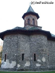 [P08] Manastirea Prislop, jud. Hunedoara: biserica, o marturie a vechimii acestui lacas de rugaciune » foto by corinka
 - 
<span class="allrVoted glyphicon glyphicon-heart hidden" id="av59733"></span>
<a class="m-l-10 hidden" id="sv59733" onclick="voting_Foto_DelVot(,59733,11234)" role="button">șterge vot <span class="glyphicon glyphicon-remove"></span></a>
<a id="v959733" class=" c-red"  onclick="voting_Foto_SetVot(59733)" role="button"><span class="glyphicon glyphicon-heart-empty"></span> <b>LIKE</b> = Votează poza</a> <img class="hidden"  id="f59733W9" src="/imagini/loader.gif" border="0" /><span class="AjErrMes hidden" id="e59733ErM"></span>