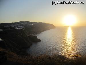 [P09] Santorini - Apus de soare » foto by Aneval
 - 
<span class="allrVoted glyphicon glyphicon-heart hidden" id="av639817"></span>
<a class="m-l-10 hidden" id="sv639817" onclick="voting_Foto_DelVot(,639817,11235)" role="button">șterge vot <span class="glyphicon glyphicon-remove"></span></a>
<a id="v9639817" class=" c-red"  onclick="voting_Foto_SetVot(639817)" role="button"><span class="glyphicon glyphicon-heart-empty"></span> <b>LIKE</b> = Votează poza</a> <img class="hidden"  id="f639817W9" src="/imagini/loader.gif" border="0" /><span class="AjErrMes hidden" id="e639817ErM"></span>