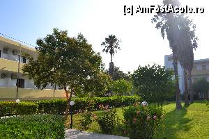 [P10] in stanga e corpul de cladire in care am fost cazati » foto by tazmumy
 - 
<span class="allrVoted glyphicon glyphicon-heart hidden" id="av434799"></span>
<a class="m-l-10 hidden" id="sv434799" onclick="voting_Foto_DelVot(,434799,11253)" role="button">șterge vot <span class="glyphicon glyphicon-remove"></span></a>
<a id="v9434799" class=" c-red"  onclick="voting_Foto_SetVot(434799)" role="button"><span class="glyphicon glyphicon-heart-empty"></span> <b>LIKE</b> = Votează poza</a> <img class="hidden"  id="f434799W9" src="/imagini/loader.gif" border="0" /><span class="AjErrMes hidden" id="e434799ErM"></span>