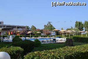 [P09] piscina de langa restaurant » foto by tazmumy
 - 
<span class="allrVoted glyphicon glyphicon-heart hidden" id="av434797"></span>
<a class="m-l-10 hidden" id="sv434797" onclick="voting_Foto_DelVot(,434797,11253)" role="button">șterge vot <span class="glyphicon glyphicon-remove"></span></a>
<a id="v9434797" class=" c-red"  onclick="voting_Foto_SetVot(434797)" role="button"><span class="glyphicon glyphicon-heart-empty"></span> <b>LIKE</b> = Votează poza</a> <img class="hidden"  id="f434797W9" src="/imagini/loader.gif" border="0" /><span class="AjErrMes hidden" id="e434797ErM"></span>