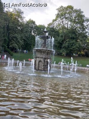 [P08] Fantana din parcul Ghica » foto by Ancy777
 - 
<span class="allrVoted glyphicon glyphicon-heart hidden" id="av1384628"></span>
<a class="m-l-10 hidden" id="sv1384628" onclick="voting_Foto_DelVot(,1384628,11259)" role="button">șterge vot <span class="glyphicon glyphicon-remove"></span></a>
<a id="v91384628" class=" c-red"  onclick="voting_Foto_SetVot(1384628)" role="button"><span class="glyphicon glyphicon-heart-empty"></span> <b>LIKE</b> = Votează poza</a> <img class="hidden"  id="f1384628W9" src="/imagini/loader.gif" border="0" /><span class="AjErrMes hidden" id="e1384628ErM"></span>