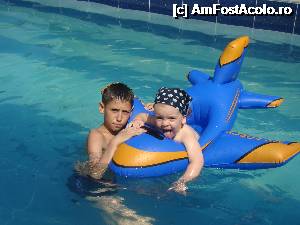 [P01] NU ne-am distrat deloc in piscina :)  » foto by razvyy4ever*
 - 
<span class="allrVoted glyphicon glyphicon-heart hidden" id="av348588"></span>
<a class="m-l-10 hidden" id="sv348588" onclick="voting_Foto_DelVot(,348588,11280)" role="button">șterge vot <span class="glyphicon glyphicon-remove"></span></a>
<a id="v9348588" class=" c-red"  onclick="voting_Foto_SetVot(348588)" role="button"><span class="glyphicon glyphicon-heart-empty"></span> <b>LIKE</b> = Votează poza</a> <img class="hidden"  id="f348588W9" src="/imagini/loader.gif" border="0" /><span class="AjErrMes hidden" id="e348588ErM"></span>