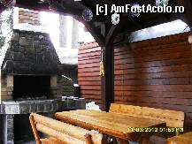 [P51] locul de gratar si de luat masa, aflat in spatele vilei. » foto by adryana
 - 
<span class="allrVoted glyphicon glyphicon-heart hidden" id="av305756"></span>
<a class="m-l-10 hidden" id="sv305756" onclick="voting_Foto_DelVot(,305756,11287)" role="button">șterge vot <span class="glyphicon glyphicon-remove"></span></a>
<a id="v9305756" class=" c-red"  onclick="voting_Foto_SetVot(305756)" role="button"><span class="glyphicon glyphicon-heart-empty"></span> <b>LIKE</b> = Votează poza</a> <img class="hidden"  id="f305756W9" src="/imagini/loader.gif" border="0" /><span class="AjErrMes hidden" id="e305756ErM"></span>