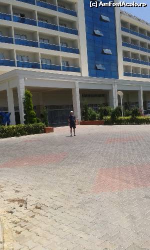 [P08] intrarea in hotel » foto by catalina.tfs
 - 
<span class="allrVoted glyphicon glyphicon-heart hidden" id="av585275"></span>
<a class="m-l-10 hidden" id="sv585275" onclick="voting_Foto_DelVot(,585275,11292)" role="button">șterge vot <span class="glyphicon glyphicon-remove"></span></a>
<a id="v9585275" class=" c-red"  onclick="voting_Foto_SetVot(585275)" role="button"><span class="glyphicon glyphicon-heart-empty"></span> <b>LIKE</b> = Votează poza</a> <img class="hidden"  id="f585275W9" src="/imagini/loader.gif" border="0" /><span class="AjErrMes hidden" id="e585275ErM"></span>