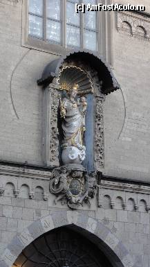 [P29] Florinskirche

Este o biserică evanghelică în oraşul vechi din Koblenz. A fost construit în 1100 şi in 1820 a fost hirotonita biserica protestantă a Bisericii Evanghelice din Renania Koblenz » foto by Nasshu
 - 
<span class="allrVoted glyphicon glyphicon-heart hidden" id="av306050"></span>
<a class="m-l-10 hidden" id="sv306050" onclick="voting_Foto_DelVot(,306050,11302)" role="button">șterge vot <span class="glyphicon glyphicon-remove"></span></a>
<a id="v9306050" class=" c-red"  onclick="voting_Foto_SetVot(306050)" role="button"><span class="glyphicon glyphicon-heart-empty"></span> <b>LIKE</b> = Votează poza</a> <img class="hidden"  id="f306050W9" src="/imagini/loader.gif" border="0" /><span class="AjErrMes hidden" id="e306050ErM"></span>