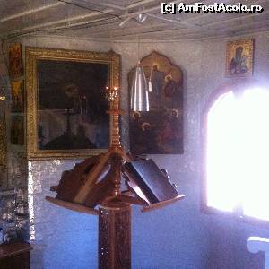 [P21] Icoanele de lângă altar - dr » foto by Yersinia Pestis
 - 
<span class="allrVoted glyphicon glyphicon-heart hidden" id="av573316"></span>
<a class="m-l-10 hidden" id="sv573316" onclick="voting_Foto_DelVot(,573316,11329)" role="button">șterge vot <span class="glyphicon glyphicon-remove"></span></a>
<a id="v9573316" class=" c-red"  onclick="voting_Foto_SetVot(573316)" role="button"><span class="glyphicon glyphicon-heart-empty"></span> <b>LIKE</b> = Votează poza</a> <img class="hidden"  id="f573316W9" src="/imagini/loader.gif" border="0" /><span class="AjErrMes hidden" id="e573316ErM"></span>
