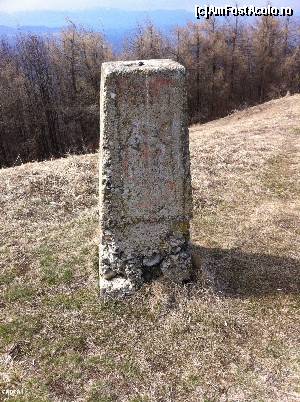 [P06] Borna din vârful Măgurii Odobeștilor » foto by Yersinia Pestis
 - 
<span class="allrVoted glyphicon glyphicon-heart hidden" id="av607561"></span>
<a class="m-l-10 hidden" id="sv607561" onclick="voting_Foto_DelVot(,607561,11329)" role="button">șterge vot <span class="glyphicon glyphicon-remove"></span></a>
<a id="v9607561" class=" c-red"  onclick="voting_Foto_SetVot(607561)" role="button"><span class="glyphicon glyphicon-heart-empty"></span> <b>LIKE</b> = Votează poza</a> <img class="hidden"  id="f607561W9" src="/imagini/loader.gif" border="0" /><span class="AjErrMes hidden" id="e607561ErM"></span>