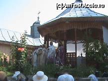[P04] Foisorul unde se tinea slujba religioasa » foto by Clotilde
 - 
<span class="allrVoted glyphicon glyphicon-heart hidden" id="av109883"></span>
<a class="m-l-10 hidden" id="sv109883" onclick="voting_Foto_DelVot(,109883,11329)" role="button">șterge vot <span class="glyphicon glyphicon-remove"></span></a>
<a id="v9109883" class=" c-red"  onclick="voting_Foto_SetVot(109883)" role="button"><span class="glyphicon glyphicon-heart-empty"></span> <b>LIKE</b> = Votează poza</a> <img class="hidden"  id="f109883W9" src="/imagini/loader.gif" border="0" /><span class="AjErrMes hidden" id="e109883ErM"></span>