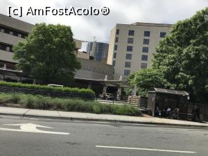 [P17] Duke University Hospital - prietenul nostru face cateva ore de voluntariat aici. In SUA voluntariatul si ajutorul semenilor prin mici donatii sunt foarte des intalnite » foto by bubica*
 - 
<span class="allrVoted glyphicon glyphicon-heart hidden" id="av1109553"></span>
<a class="m-l-10 hidden" id="sv1109553" onclick="voting_Foto_DelVot(,1109553,11356)" role="button">șterge vot <span class="glyphicon glyphicon-remove"></span></a>
<a id="v91109553" class=" c-red"  onclick="voting_Foto_SetVot(1109553)" role="button"><span class="glyphicon glyphicon-heart-empty"></span> <b>LIKE</b> = Votează poza</a> <img class="hidden"  id="f1109553W9" src="/imagini/loader.gif" border="0" /><span class="AjErrMes hidden" id="e1109553ErM"></span>