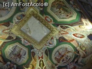 [P10] Tavan pictat din Villa d'Este » foto by Rofri
 - 
<span class="allrVoted glyphicon glyphicon-heart hidden" id="av739015"></span>
<a class="m-l-10 hidden" id="sv739015" onclick="voting_Foto_DelVot(,739015,11366)" role="button">șterge vot <span class="glyphicon glyphicon-remove"></span></a>
<a id="v9739015" class=" c-red"  onclick="voting_Foto_SetVot(739015)" role="button"><span class="glyphicon glyphicon-heart-empty"></span> <b>LIKE</b> = Votează poza</a> <img class="hidden"  id="f739015W9" src="/imagini/loader.gif" border="0" /><span class="AjErrMes hidden" id="e739015ErM"></span>