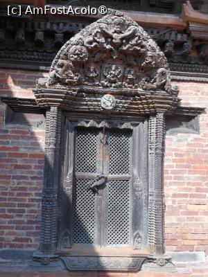 [P44] Patan - În Piața Patan Durbar. » foto by iulianic
 - 
<span class="allrVoted glyphicon glyphicon-heart hidden" id="av1468707"></span>
<a class="m-l-10 hidden" id="sv1468707" onclick="voting_Foto_DelVot(,1468707,11367)" role="button">șterge vot <span class="glyphicon glyphicon-remove"></span></a>
<a id="v91468707" class=" c-red"  onclick="voting_Foto_SetVot(1468707)" role="button"><span class="glyphicon glyphicon-heart-empty"></span> <b>LIKE</b> = Votează poza</a> <img class="hidden"  id="f1468707W9" src="/imagini/loader.gif" border="0" /><span class="AjErrMes hidden" id="e1468707ErM"></span>