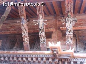 [P45] Patan - În Piața Patan Durbar. » foto by iulianic
 - 
<span class="allrVoted glyphicon glyphicon-heart hidden" id="av1468708"></span>
<a class="m-l-10 hidden" id="sv1468708" onclick="voting_Foto_DelVot(,1468708,11367)" role="button">șterge vot <span class="glyphicon glyphicon-remove"></span></a>
<a id="v91468708" class=" c-red"  onclick="voting_Foto_SetVot(1468708)" role="button"><span class="glyphicon glyphicon-heart-empty"></span> <b>LIKE</b> = Votează poza</a> <img class="hidden"  id="f1468708W9" src="/imagini/loader.gif" border="0" /><span class="AjErrMes hidden" id="e1468708ErM"></span>