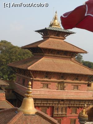 [P53] Patan - În Piața Patan Durbar. » foto by iulianic
 - 
<span class="allrVoted glyphicon glyphicon-heart hidden" id="av1468716"></span>
<a class="m-l-10 hidden" id="sv1468716" onclick="voting_Foto_DelVot(,1468716,11367)" role="button">șterge vot <span class="glyphicon glyphicon-remove"></span></a>
<a id="v91468716" class=" c-red"  onclick="voting_Foto_SetVot(1468716)" role="button"><span class="glyphicon glyphicon-heart-empty"></span> <b>LIKE</b> = Votează poza</a> <img class="hidden"  id="f1468716W9" src="/imagini/loader.gif" border="0" /><span class="AjErrMes hidden" id="e1468716ErM"></span>