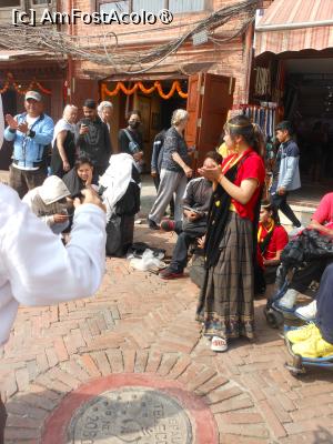 [P33] Kathmandu - La Stupa Boudhanath. » foto by iulianic
 - 
<span class="allrVoted glyphicon glyphicon-heart hidden" id="av1469336"></span>
<a class="m-l-10 hidden" id="sv1469336" onclick="voting_Foto_DelVot(,1469336,11367)" role="button">șterge vot <span class="glyphicon glyphicon-remove"></span></a>
<a id="v91469336" class=" c-red"  onclick="voting_Foto_SetVot(1469336)" role="button"><span class="glyphicon glyphicon-heart-empty"></span> <b>LIKE</b> = Votează poza</a> <img class="hidden"  id="f1469336W9" src="/imagini/loader.gif" border="0" /><span class="AjErrMes hidden" id="e1469336ErM"></span>