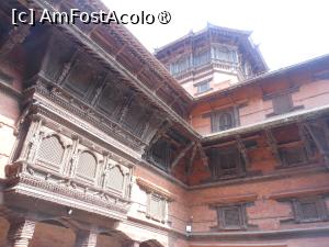 [P40] Kathmandu - La Palatul regal. » foto by iulianic
 - 
<span class="allrVoted glyphicon glyphicon-heart hidden" id="av1469343"></span>
<a class="m-l-10 hidden" id="sv1469343" onclick="voting_Foto_DelVot(,1469343,11367)" role="button">șterge vot <span class="glyphicon glyphicon-remove"></span></a>
<a id="v91469343" class=" c-red"  onclick="voting_Foto_SetVot(1469343)" role="button"><span class="glyphicon glyphicon-heart-empty"></span> <b>LIKE</b> = Votează poza</a> <img class="hidden"  id="f1469343W9" src="/imagini/loader.gif" border="0" /><span class="AjErrMes hidden" id="e1469343ErM"></span>
