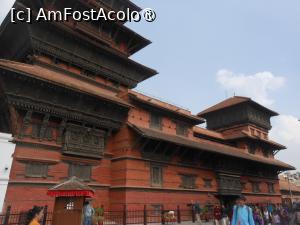 [P42] Kathmandu - La Palatul regal. » foto by iulianic
 - 
<span class="allrVoted glyphicon glyphicon-heart hidden" id="av1469345"></span>
<a class="m-l-10 hidden" id="sv1469345" onclick="voting_Foto_DelVot(,1469345,11367)" role="button">șterge vot <span class="glyphicon glyphicon-remove"></span></a>
<a id="v91469345" class=" c-red"  onclick="voting_Foto_SetVot(1469345)" role="button"><span class="glyphicon glyphicon-heart-empty"></span> <b>LIKE</b> = Votează poza</a> <img class="hidden"  id="f1469345W9" src="/imagini/loader.gif" border="0" /><span class="AjErrMes hidden" id="e1469345ErM"></span>