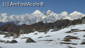 [P21] Vârful Manaslu văzut din Pasul Lauribina » foto by Mika
 - 
<span class="allrVoted glyphicon glyphicon-heart hidden" id="av1505237"></span>
<a class="m-l-10 hidden" id="sv1505237" onclick="voting_Foto_DelVot(,1505237,11367)" role="button">șterge vot <span class="glyphicon glyphicon-remove"></span></a>
<a id="v91505237" class=" c-red"  onclick="voting_Foto_SetVot(1505237)" role="button"><span class="glyphicon glyphicon-heart-empty"></span> <b>LIKE</b> = Votează poza</a> <img class="hidden"  id="f1505237W9" src="/imagini/loader.gif" border="0" /><span class="AjErrMes hidden" id="e1505237ErM"></span>