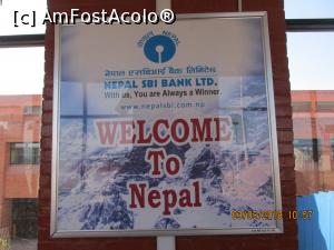 [P02] O banca din Nepal ne ureaza bun venit. Haha... ar vrea ei. ;)  » foto by Soso42
 - 
<span class="allrVoted glyphicon glyphicon-heart hidden" id="av963944"></span>
<a class="m-l-10 hidden" id="sv963944" onclick="voting_Foto_DelVot(,963944,11367)" role="button">șterge vot <span class="glyphicon glyphicon-remove"></span></a>
<a id="v9963944" class=" c-red"  onclick="voting_Foto_SetVot(963944)" role="button"><span class="glyphicon glyphicon-heart-empty"></span> <b>LIKE</b> = Votează poza</a> <img class="hidden"  id="f963944W9" src="/imagini/loader.gif" border="0" /><span class="AjErrMes hidden" id="e963944ErM"></span>