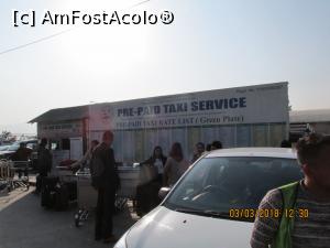 [P04] In parcarea aeroportului, inconjurati de taxiuri.  » foto by Soso42
 - 
<span class="allrVoted glyphicon glyphicon-heart hidden" id="av963946"></span>
<a class="m-l-10 hidden" id="sv963946" onclick="voting_Foto_DelVot(,963946,11367)" role="button">șterge vot <span class="glyphicon glyphicon-remove"></span></a>
<a id="v9963946" class=" c-red"  onclick="voting_Foto_SetVot(963946)" role="button"><span class="glyphicon glyphicon-heart-empty"></span> <b>LIKE</b> = Votează poza</a> <img class="hidden"  id="f963946W9" src="/imagini/loader.gif" border="0" /><span class="AjErrMes hidden" id="e963946ErM"></span>