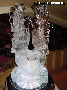 [P10] Bufet magnifique - sculptura de ghiata » foto by milenia*
 - 
<span class="allrVoted glyphicon glyphicon-heart hidden" id="av309320"></span>
<a class="m-l-10 hidden" id="sv309320" onclick="voting_Foto_DelVot(,309320,11387)" role="button">șterge vot <span class="glyphicon glyphicon-remove"></span></a>
<a id="v9309320" class=" c-red"  onclick="voting_Foto_SetVot(309320)" role="button"><span class="glyphicon glyphicon-heart-empty"></span> <b>LIKE</b> = Votează poza</a> <img class="hidden"  id="f309320W9" src="/imagini/loader.gif" border="0" /><span class="AjErrMes hidden" id="e309320ErM"></span>