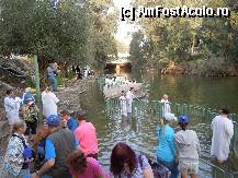 [P20] Botezul in apa Iordanului » foto by milenia*
 - 
<span class="allrVoted glyphicon glyphicon-heart hidden" id="av309330"></span>
<a class="m-l-10 hidden" id="sv309330" onclick="voting_Foto_DelVot(,309330,11387)" role="button">șterge vot <span class="glyphicon glyphicon-remove"></span></a>
<a id="v9309330" class=" c-red"  onclick="voting_Foto_SetVot(309330)" role="button"><span class="glyphicon glyphicon-heart-empty"></span> <b>LIKE</b> = Votează poza</a> <img class="hidden"  id="f309330W9" src="/imagini/loader.gif" border="0" /><span class="AjErrMes hidden" id="e309330ErM"></span>