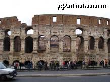 [P03] Vedere Coloseum din coltul strazii b&b » foto by andraz
 - 
<span class="allrVoted glyphicon glyphicon-heart hidden" id="av310228"></span>
<a class="m-l-10 hidden" id="sv310228" onclick="voting_Foto_DelVot(,310228,11410)" role="button">șterge vot <span class="glyphicon glyphicon-remove"></span></a>
<a id="v9310228" class=" c-red"  onclick="voting_Foto_SetVot(310228)" role="button"><span class="glyphicon glyphicon-heart-empty"></span> <b>LIKE</b> = Votează poza</a> <img class="hidden"  id="f310228W9" src="/imagini/loader.gif" border="0" /><span class="AjErrMes hidden" id="e310228ErM"></span>