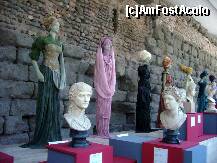 [P24] Muzeele Capitoline - exponate in muzeu, filozofi cu sotiile lor... » foto by magdalena
 - 
<span class="allrVoted glyphicon glyphicon-heart hidden" id="av273834"></span>
<a class="m-l-10 hidden" id="sv273834" onclick="voting_Foto_DelVot(,273834,11412)" role="button">șterge vot <span class="glyphicon glyphicon-remove"></span></a>
<a id="v9273834" class=" c-red"  onclick="voting_Foto_SetVot(273834)" role="button"><span class="glyphicon glyphicon-heart-empty"></span> <b>LIKE</b> = Votează poza</a> <img class="hidden"  id="f273834W9" src="/imagini/loader.gif" border="0" /><span class="AjErrMes hidden" id="e273834ErM"></span>