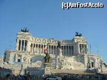 [P53] Monumentul Vittoriano » foto by magdalena
 - 
<span class="allrVoted glyphicon glyphicon-heart hidden" id="av273863"></span>
<a class="m-l-10 hidden" id="sv273863" onclick="voting_Foto_DelVot(,273863,11412)" role="button">șterge vot <span class="glyphicon glyphicon-remove"></span></a>
<a id="v9273863" class=" c-red"  onclick="voting_Foto_SetVot(273863)" role="button"><span class="glyphicon glyphicon-heart-empty"></span> <b>LIKE</b> = Votează poza</a> <img class="hidden"  id="f273863W9" src="/imagini/loader.gif" border="0" /><span class="AjErrMes hidden" id="e273863ErM"></span>