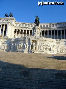 [P56] Monumentul Vittoriano » foto by magdalena
 - 
<span class="allrVoted glyphicon glyphicon-heart hidden" id="av273866"></span>
<a class="m-l-10 hidden" id="sv273866" onclick="voting_Foto_DelVot(,273866,11412)" role="button">șterge vot <span class="glyphicon glyphicon-remove"></span></a>
<a id="v9273866" class=" c-red"  onclick="voting_Foto_SetVot(273866)" role="button"><span class="glyphicon glyphicon-heart-empty"></span> <b>LIKE</b> = Votează poza</a> <img class="hidden"  id="f273866W9" src="/imagini/loader.gif" border="0" /><span class="AjErrMes hidden" id="e273866ErM"></span>