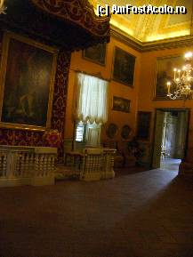 [P06] Galeria Doria Pamphilj, una dintre incaperi » foto by magdalena
 - 
<span class="allrVoted glyphicon glyphicon-heart hidden" id="av284314"></span>
<a class="m-l-10 hidden" id="sv284314" onclick="voting_Foto_DelVot(,284314,11412)" role="button">șterge vot <span class="glyphicon glyphicon-remove"></span></a>
<a id="v9284314" class=" c-red"  onclick="voting_Foto_SetVot(284314)" role="button"><span class="glyphicon glyphicon-heart-empty"></span> <b>LIKE</b> = Votează poza</a> <img class="hidden"  id="f284314W9" src="/imagini/loader.gif" border="0" /><span class="AjErrMes hidden" id="e284314ErM"></span>