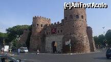 [P01] Porta San Paolo (Porta Ostiensis). Făcea parte din Zidul Aurelian de apărare a Romei. » foto by nickro
 - 
<span class="allrVoted glyphicon glyphicon-heart hidden" id="av228222"></span>
<a class="m-l-10 hidden" id="sv228222" onclick="voting_Foto_DelVot(,228222,11412)" role="button">șterge vot <span class="glyphicon glyphicon-remove"></span></a>
<a id="v9228222" class=" c-red"  onclick="voting_Foto_SetVot(228222)" role="button"><span class="glyphicon glyphicon-heart-empty"></span> <b>LIKE</b> = Votează poza</a> <img class="hidden"  id="f228222W9" src="/imagini/loader.gif" border="0" /><span class="AjErrMes hidden" id="e228222ErM"></span>