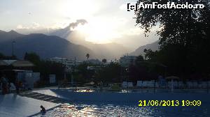 [P04] apus la piscine (in stinga vf. Tahtali)  » foto by georgeb
 - 
<span class="allrVoted glyphicon glyphicon-heart hidden" id="av528036"></span>
<a class="m-l-10 hidden" id="sv528036" onclick="voting_Foto_DelVot(,528036,11426)" role="button">șterge vot <span class="glyphicon glyphicon-remove"></span></a>
<a id="v9528036" class=" c-red"  onclick="voting_Foto_SetVot(528036)" role="button"><span class="glyphicon glyphicon-heart-empty"></span> <b>LIKE</b> = Votează poza</a> <img class="hidden"  id="f528036W9" src="/imagini/loader.gif" border="0" /><span class="AjErrMes hidden" id="e528036ErM"></span>