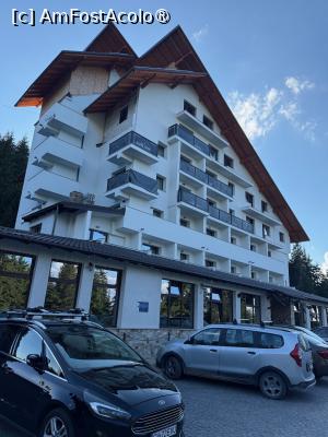[P01] Hotelul vazut din parcare » foto by Trank
 - 
<span class="allrVoted glyphicon glyphicon-heart hidden" id="av1526774"></span>
<a class="m-l-10 hidden" id="sv1526774" onclick="voting_Foto_DelVot(,1526774,11439)" role="button">șterge vot <span class="glyphicon glyphicon-remove"></span></a>
<a id="v91526774" class=" c-red"  onclick="voting_Foto_SetVot(1526774)" role="button"><span class="glyphicon glyphicon-heart-empty"></span> <b>LIKE</b> = Votează poza</a> <img class="hidden"  id="f1526774W9" src="/imagini/loader.gif" border="0" /><span class="AjErrMes hidden" id="e1526774ErM"></span>
