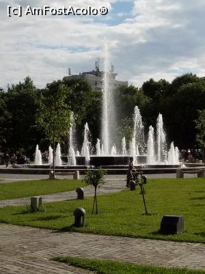 [P14] Parc IOR - Fântâna arteziană din centrul parcului Cuza » foto by Daisy Petal
 - 
<span class="allrVoted glyphicon glyphicon-heart hidden" id="av1165482"></span>
<a class="m-l-10 hidden" id="sv1165482" onclick="voting_Foto_DelVot(,1165482,11447)" role="button">șterge vot <span class="glyphicon glyphicon-remove"></span></a>
<a id="v91165482" class=" c-red"  onclick="voting_Foto_SetVot(1165482)" role="button"><span class="glyphicon glyphicon-heart-empty"></span> <b>LIKE</b> = Votează poza</a> <img class="hidden"  id="f1165482W9" src="/imagini/loader.gif" border="0" /><span class="AjErrMes hidden" id="e1165482ErM"></span>