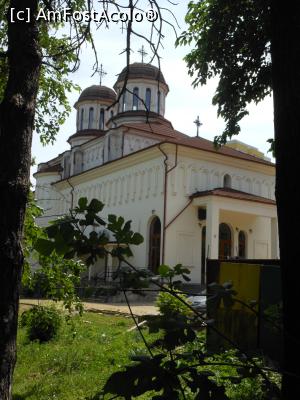 [P34] București - Parcul Plumbuita. Biserica Parc Plumbuita, vedere din parc. » foto by iulianic
 - 
<span class="allrVoted glyphicon glyphicon-heart hidden" id="av1366986"></span>
<a class="m-l-10 hidden" id="sv1366986" onclick="voting_Foto_DelVot(,1366986,11447)" role="button">șterge vot <span class="glyphicon glyphicon-remove"></span></a>
<a id="v91366986" class=" c-red"  onclick="voting_Foto_SetVot(1366986)" role="button"><span class="glyphicon glyphicon-heart-empty"></span> <b>LIKE</b> = Votează poza</a> <img class="hidden"  id="f1366986W9" src="/imagini/loader.gif" border="0" /><span class="AjErrMes hidden" id="e1366986ErM"></span>