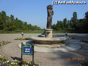 [P11] Bucureşti - Parcul Herăstrău. Fântâna Modura fără apă.  » foto by iulianic
 - 
<span class="allrVoted glyphicon glyphicon-heart hidden" id="av612850"></span>
<a class="m-l-10 hidden" id="sv612850" onclick="voting_Foto_DelVot(,612850,11447)" role="button">șterge vot <span class="glyphicon glyphicon-remove"></span></a>
<a id="v9612850" class=" c-red"  onclick="voting_Foto_SetVot(612850)" role="button"><span class="glyphicon glyphicon-heart-empty"></span> <b>LIKE</b> = Votează poza</a> <img class="hidden"  id="f612850W9" src="/imagini/loader.gif" border="0" /><span class="AjErrMes hidden" id="e612850ErM"></span>