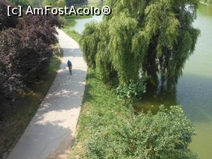 [P18] Parcul Tineretului - Lacul văzut de pe podul de promenadă. » foto by iulianic
 - 
<span class="allrVoted glyphicon glyphicon-heart hidden" id="av1169975"></span>
<a class="m-l-10 hidden" id="sv1169975" onclick="voting_Foto_DelVot(,1169975,11447)" role="button">șterge vot <span class="glyphicon glyphicon-remove"></span></a>
<a id="v91169975" class=" c-red"  onclick="voting_Foto_SetVot(1169975)" role="button"><span class="glyphicon glyphicon-heart-empty"></span> <b>LIKE</b> = Votează poza</a> <img class="hidden"  id="f1169975W9" src="/imagini/loader.gif" border="0" /><span class="AjErrMes hidden" id="e1169975ErM"></span>